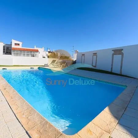 Heart By Sunny Deluxe *